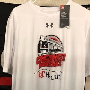 University of Cincinnati Bearcats Basketball Shirt